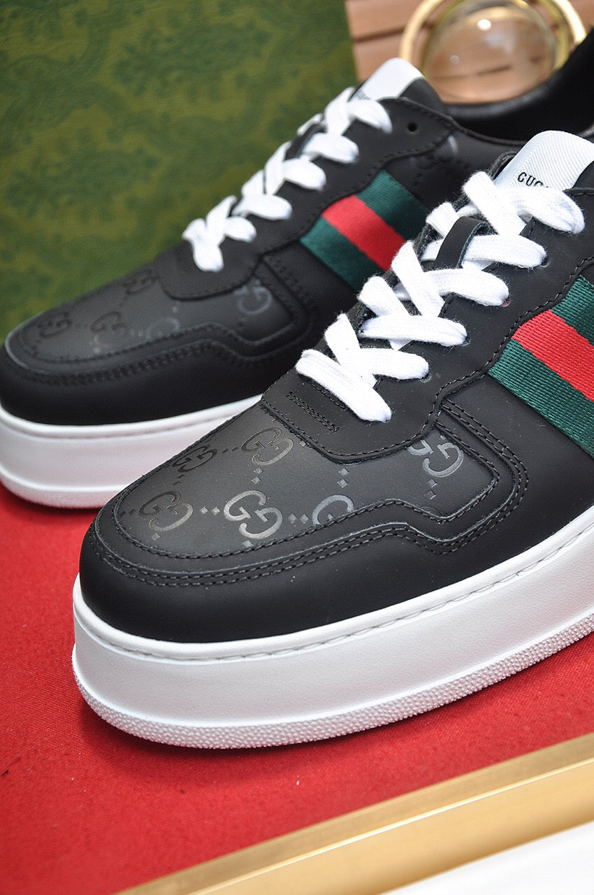 G U C C I - 2022 Gang Sneaker (2 Colours Available)