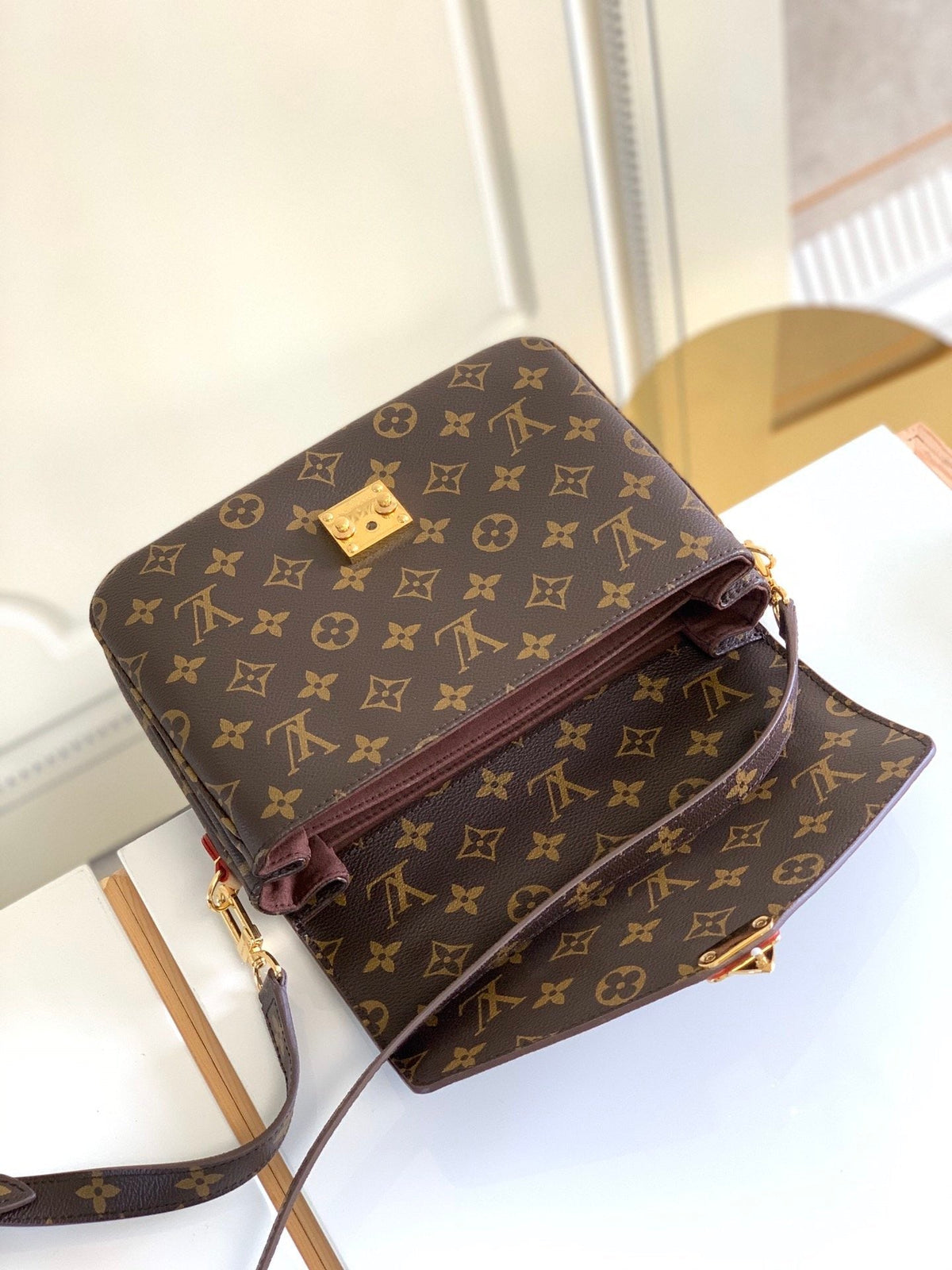 handbag monogram