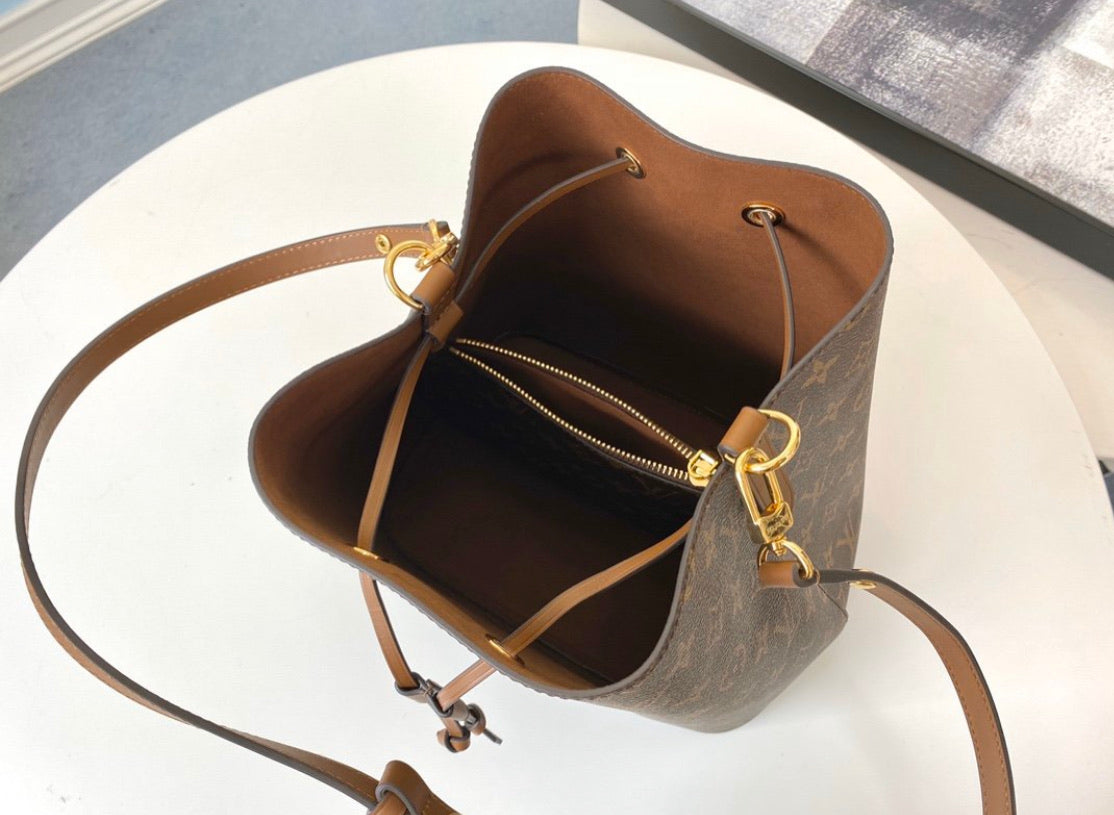 Gaston handbag