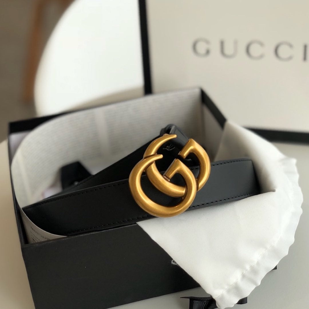 G u c c I belt