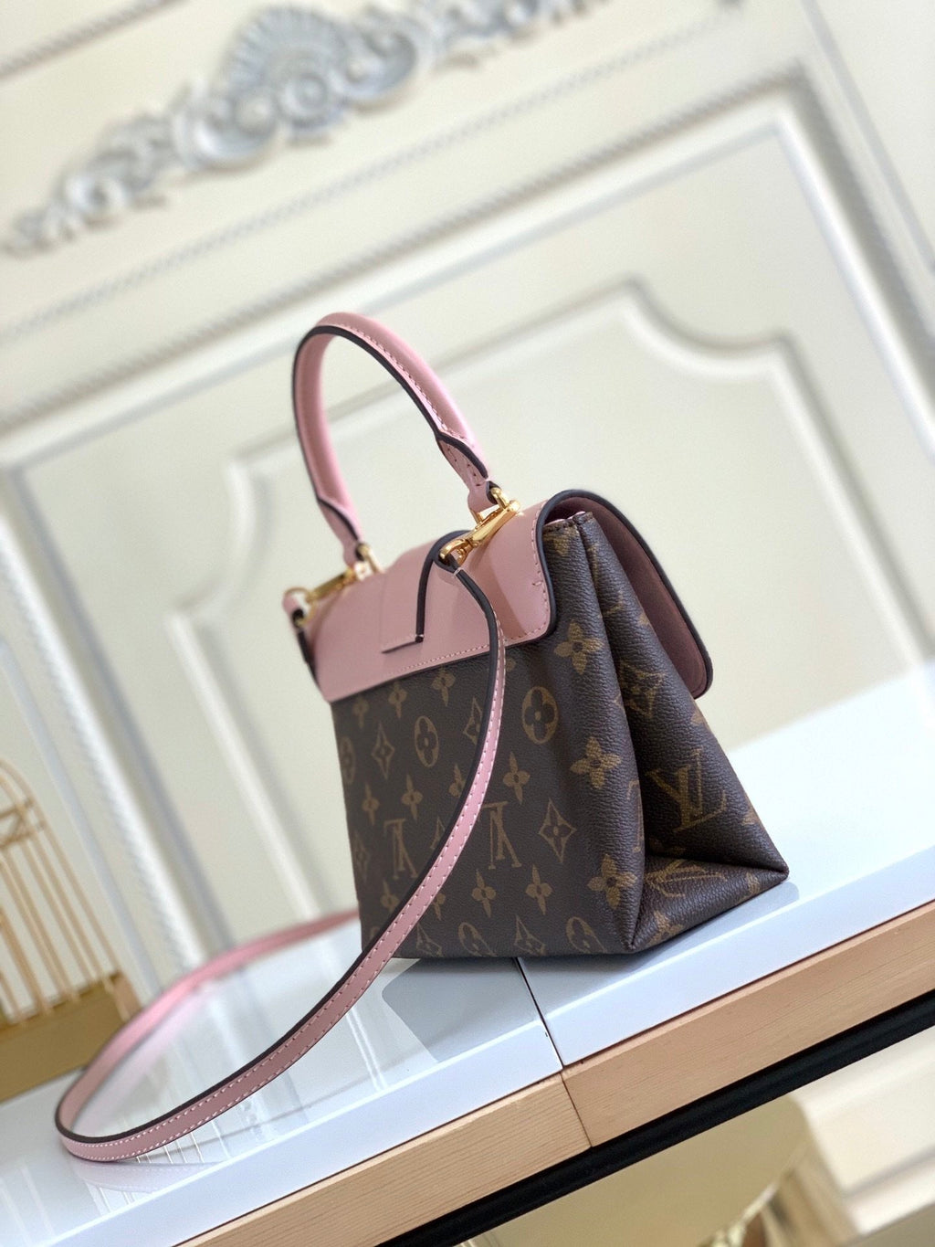 handbag lock pink